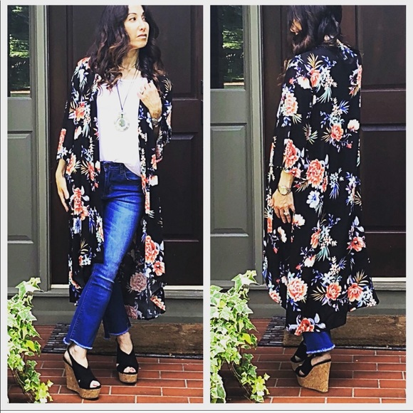 ✨LAST ONE SALE✨Floral long kimono duster - Picture 2 of 8